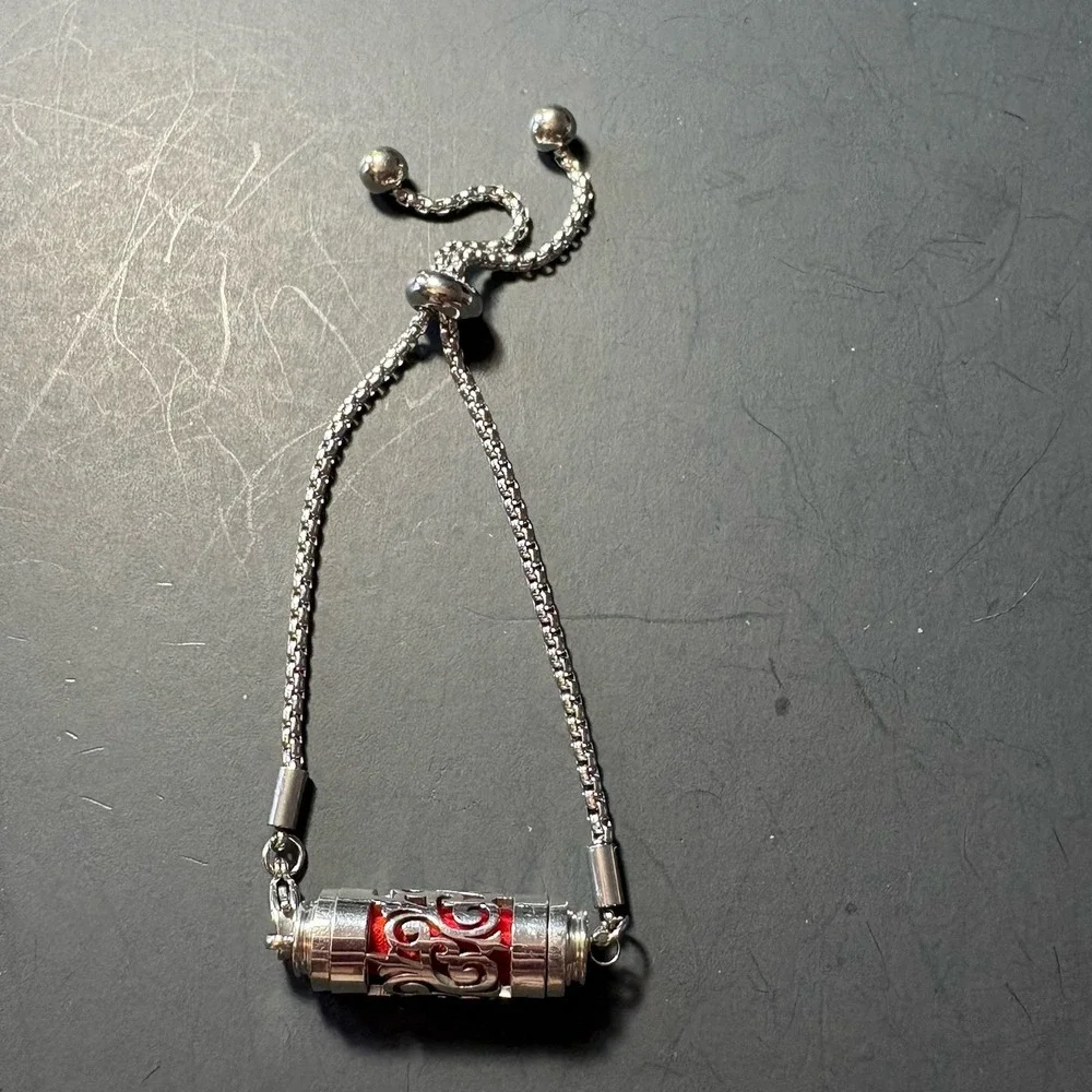 Silver Tone Adjustable Slider Bracelet Cutout Cylinder Red Stone‎ Accent Boho